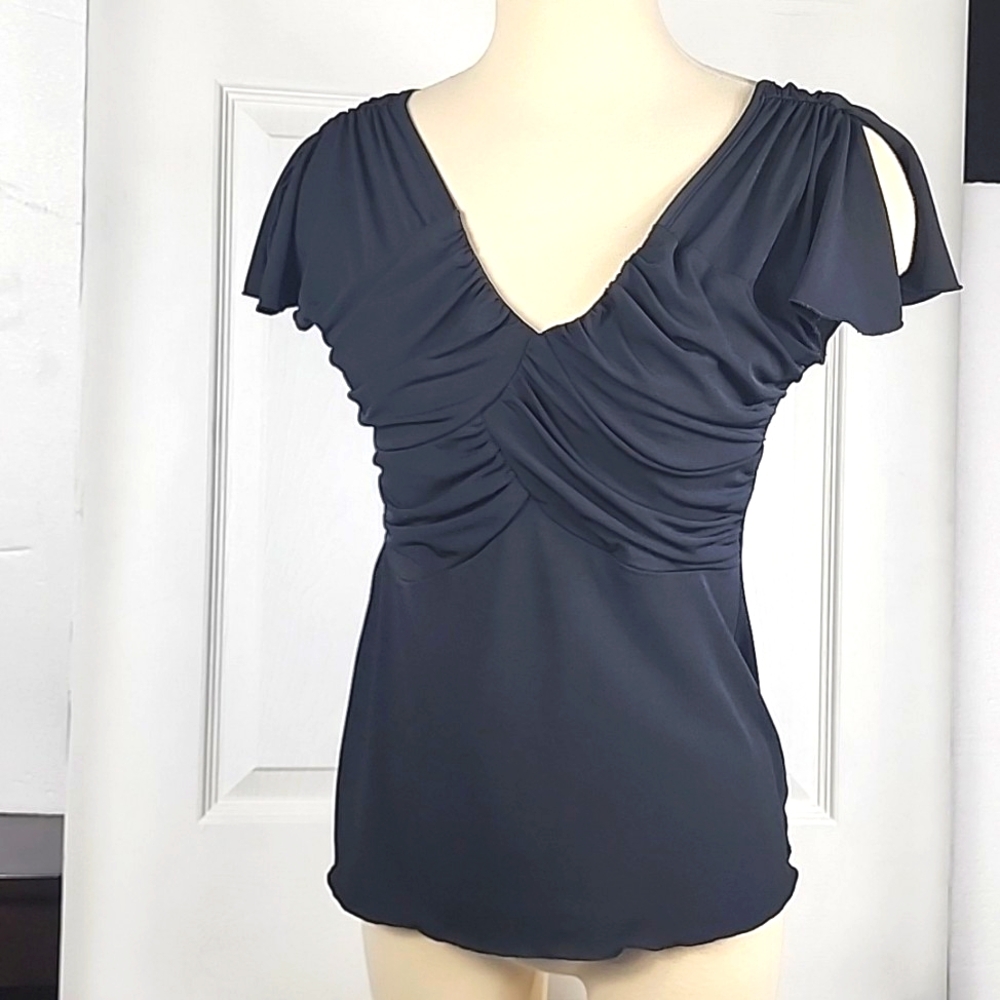 Candies Flowy top, Size L V neckline